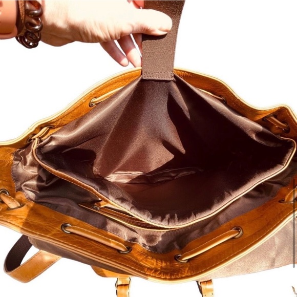 Finelaer Large Genuine Leather Backpack - Picture 6 of 7